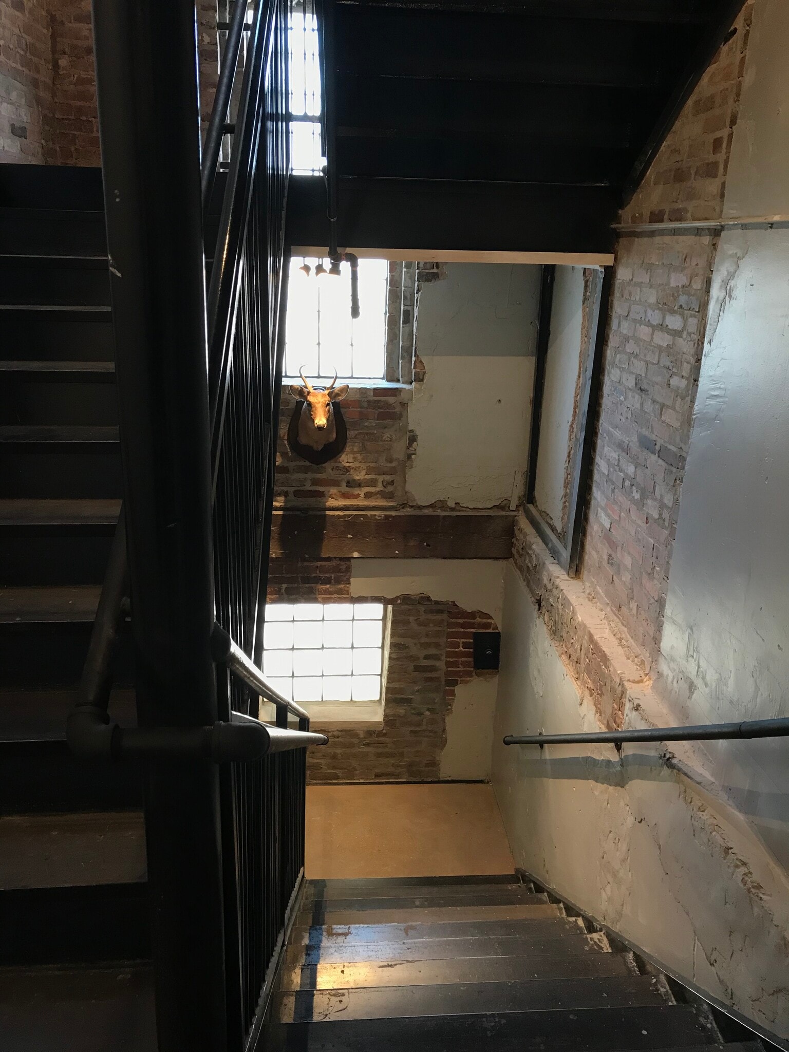 Stairway of Intrigue..... - 558 St Francis St