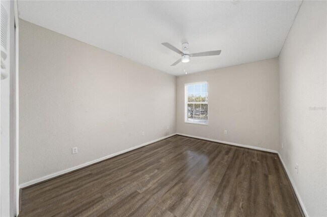 Building Photo - 2962 White Cedar Cir