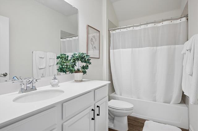 Building Photo - 1324 Millican Ln