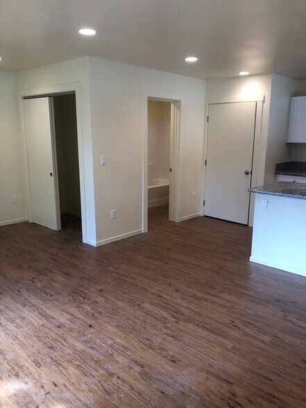 Spacious closet. - 2362 Meadow st