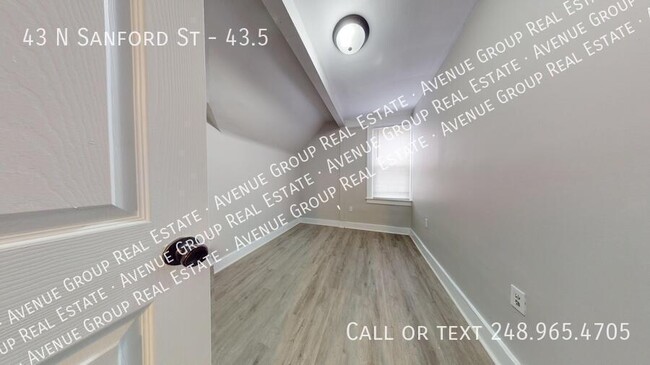 Building Photo - 43 N Sanford St