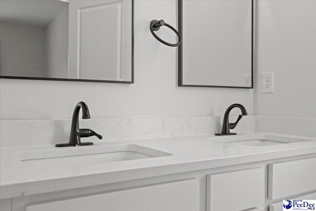 Building Photo - 451 Clark Branch Rd