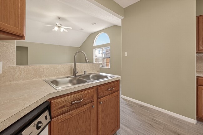 Building Photo - 19434 Brook Village Rd