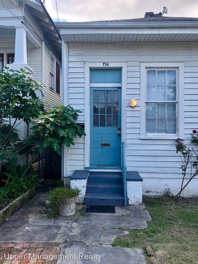 Primary Photo - 714 Jena St