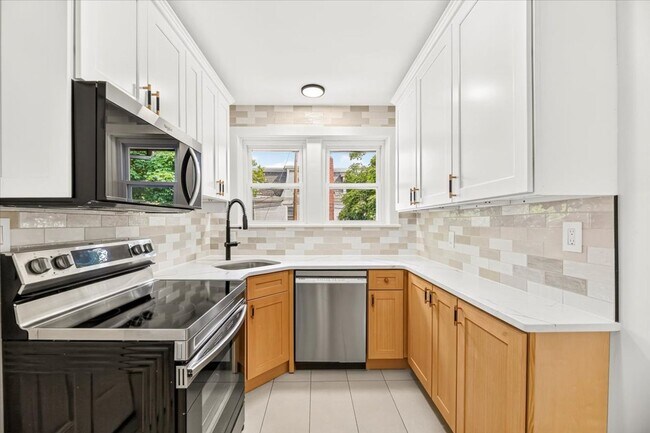 Building Photo - 430 Cinnaminson Ave