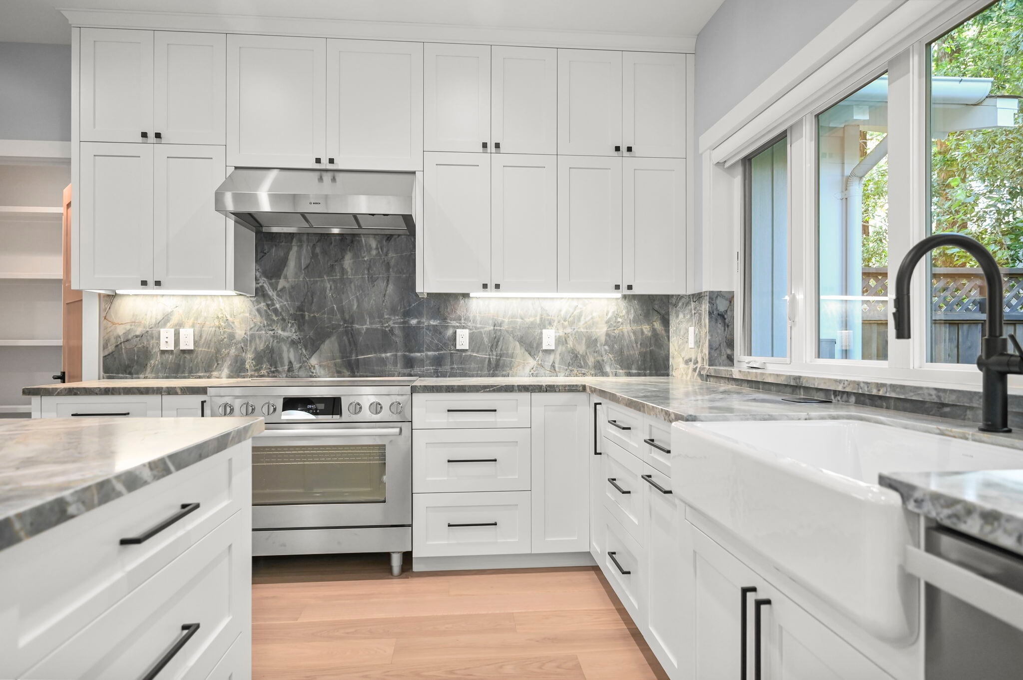 Kitchen - 1533 Manning Ln