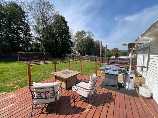 Building Photo - Beautiful Partially Furnished 3 Bed, 2 Bath House in Allegany NY!