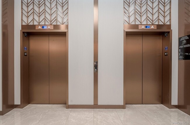 Building Photo - 136-18 Maple Ave