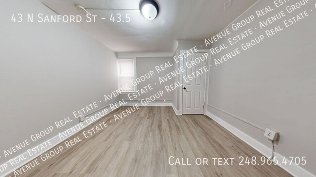 Building Photo - 43 N Sanford St