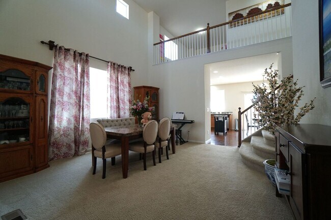 Building Photo - 9690 Beryl Dr