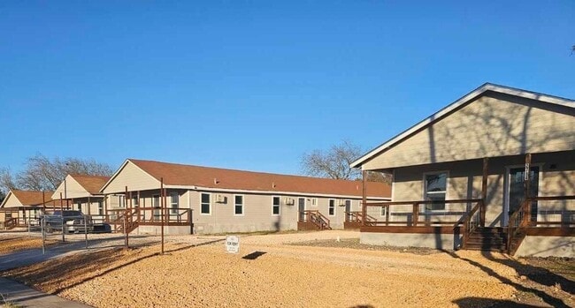 Building Photo - 2714 Observation Dr