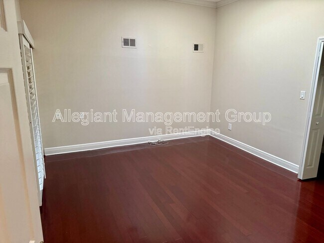 Building Photo - 1217 Salerno Ct