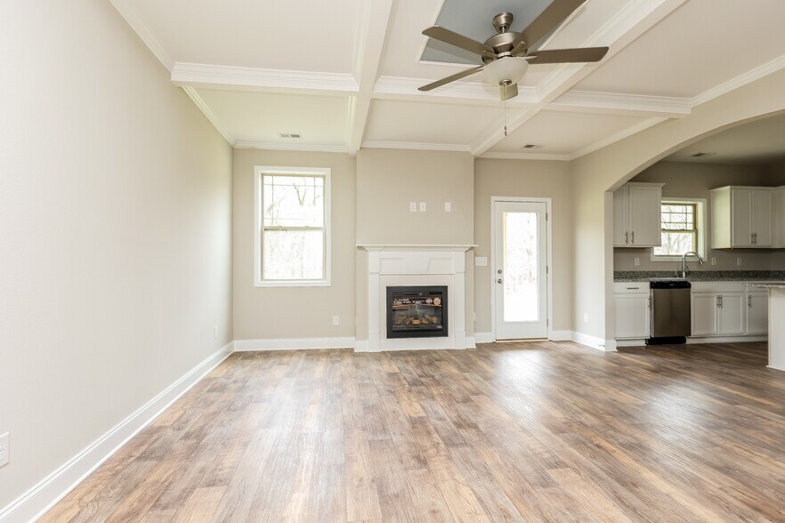 Building Photo - 1180 Black Oak Cir
