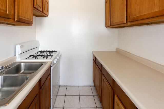 Building Photo - 4856 N Damen Ave