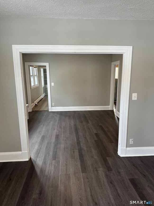 Building Photo - 59 Sherbrooke Ave