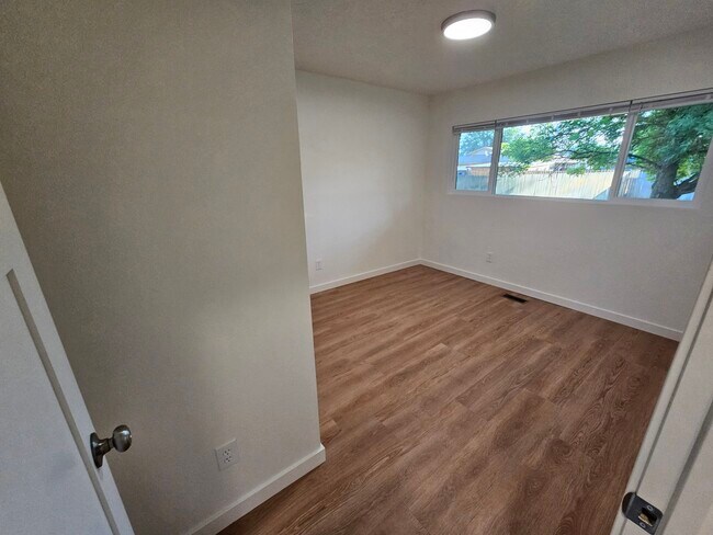 Building Photo - 2166 N Wildwood St