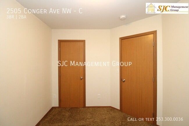 Building Photo - 2505 Conger Ave NW