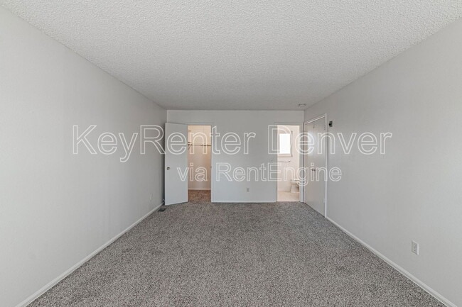 Building Photo - 2407 S Dawson Way