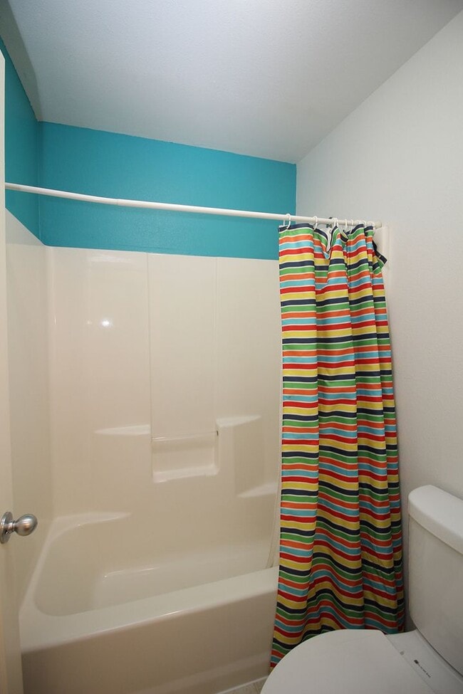 Building Photo - 7123 SE Brooklyn St