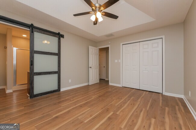 Building Photo - 505 Rosehill Dr