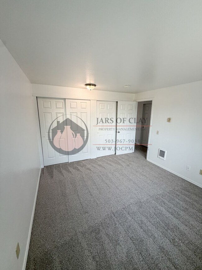 Building Photo - 3887 Partridge Ln NE