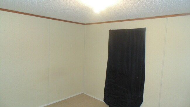 Building Photo - 1430 Hammerhill Rd