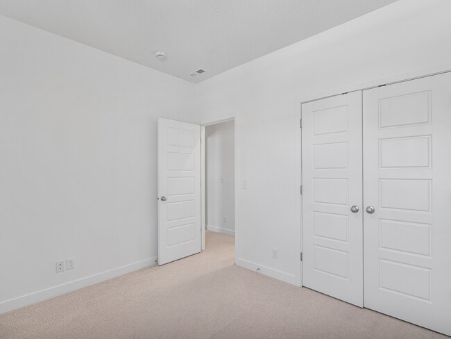 Building Photo - 4638 Tulip Ln