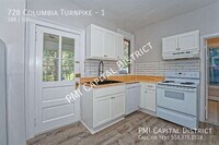 Building Photo - 728 Columbia Turnpike