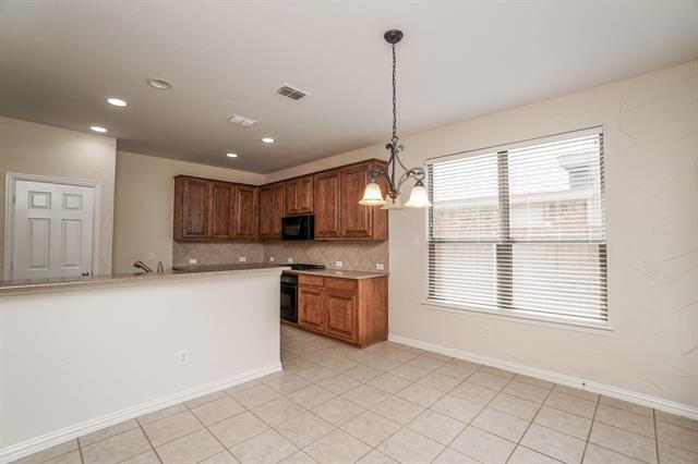 Building Photo - 4904 Newbridge Dr