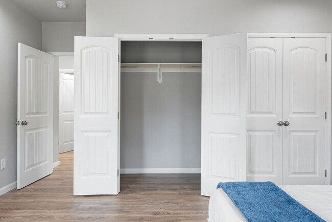 Building Photo - 1002 Adeline St