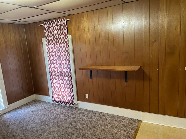 Building Photo - 121 N 8th St