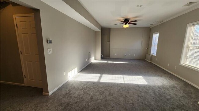 Building Photo - 3330 Ridgefair Dr