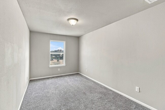 Building Photo - 7333 Hinsdale Dr