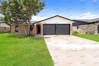 Building Photo - 6929 Mccoy Dr