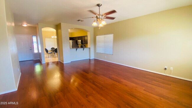 Building Photo - 8147 W Ross Ave