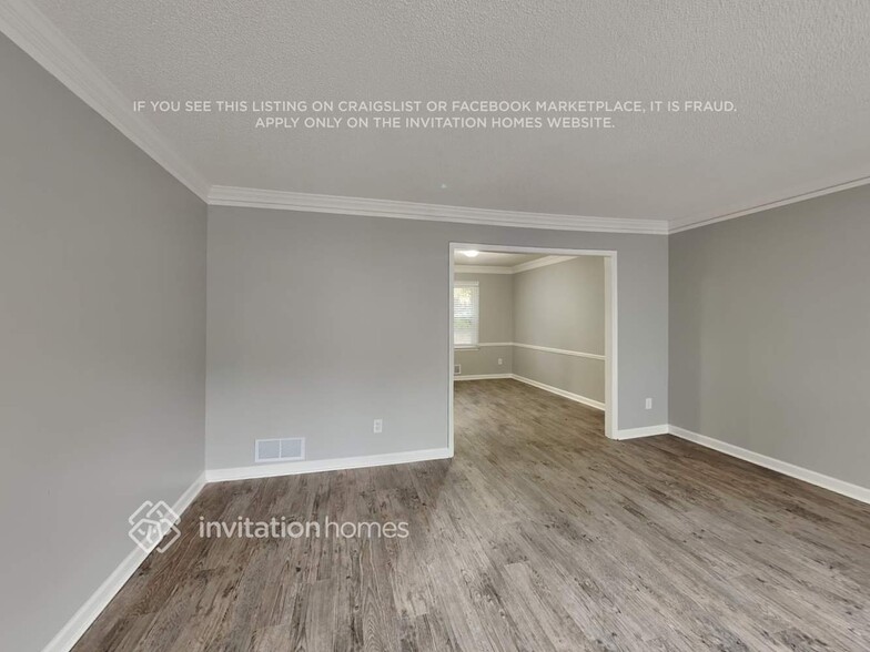 Building Photo - 1547 Golf Link Dr