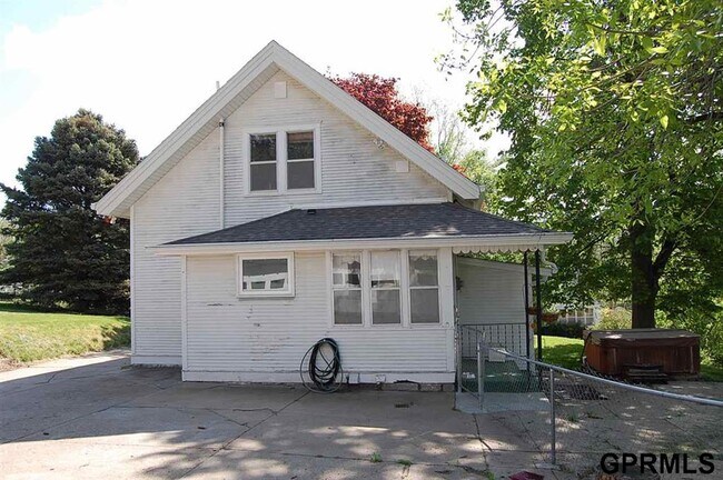 Building Photo - 5614 S 46th St