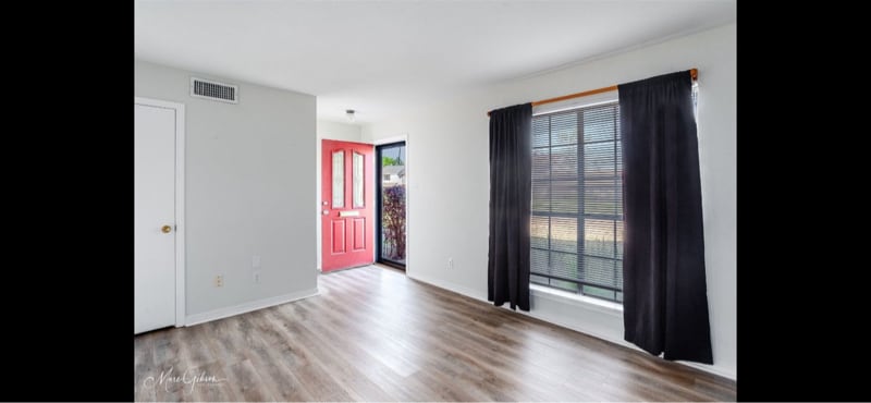Building Photo - 10031 Smitherman Dr