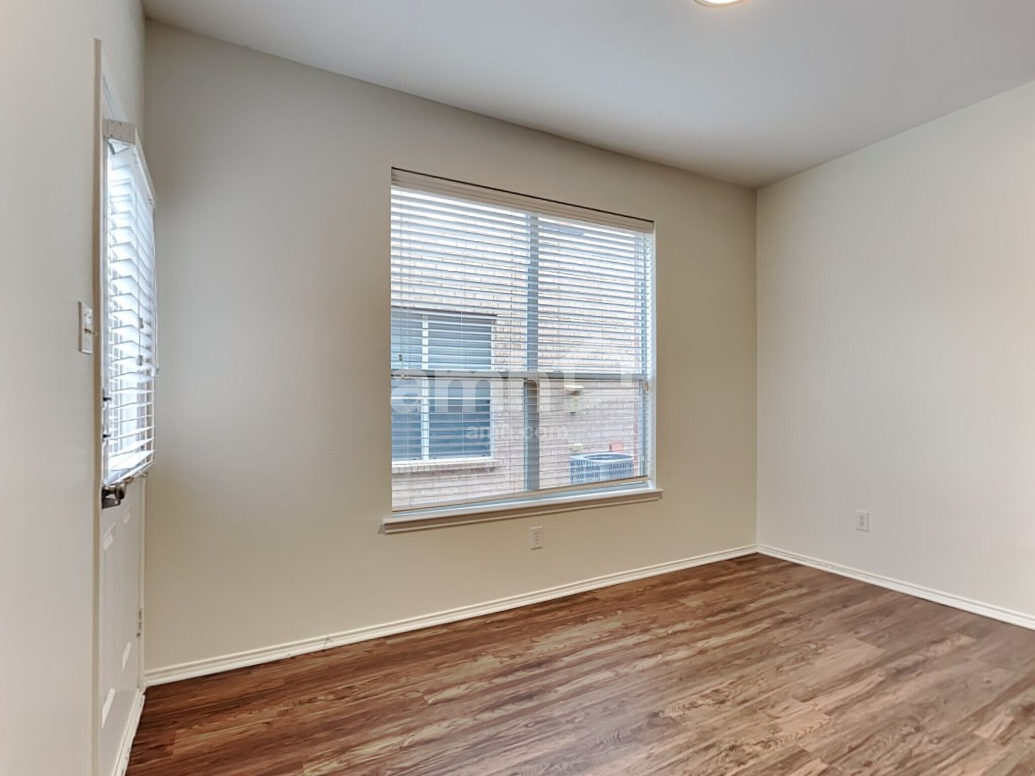 Building Photo - 1140 Jamie Dr