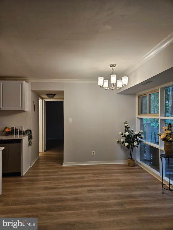 Building Photo - 4343 Americana Dr