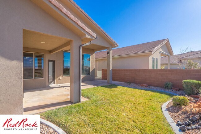 Building Photo - Pet-Friendly 3 Bedroom Home In A Great Neighborhood