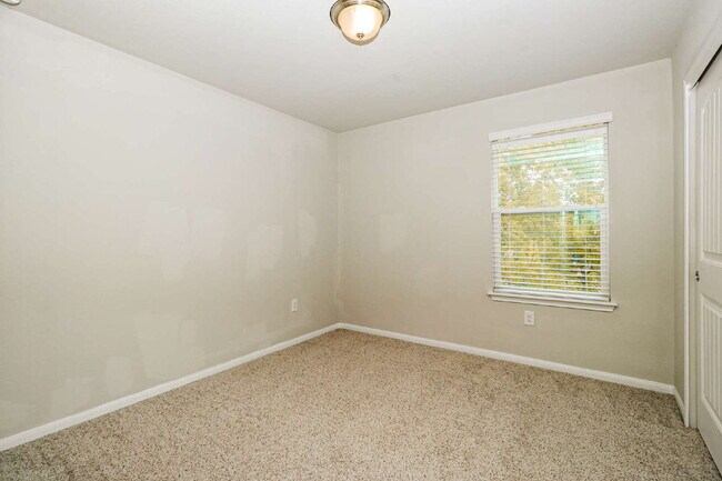 Building Photo - 9201 Sawyer Fay Ln