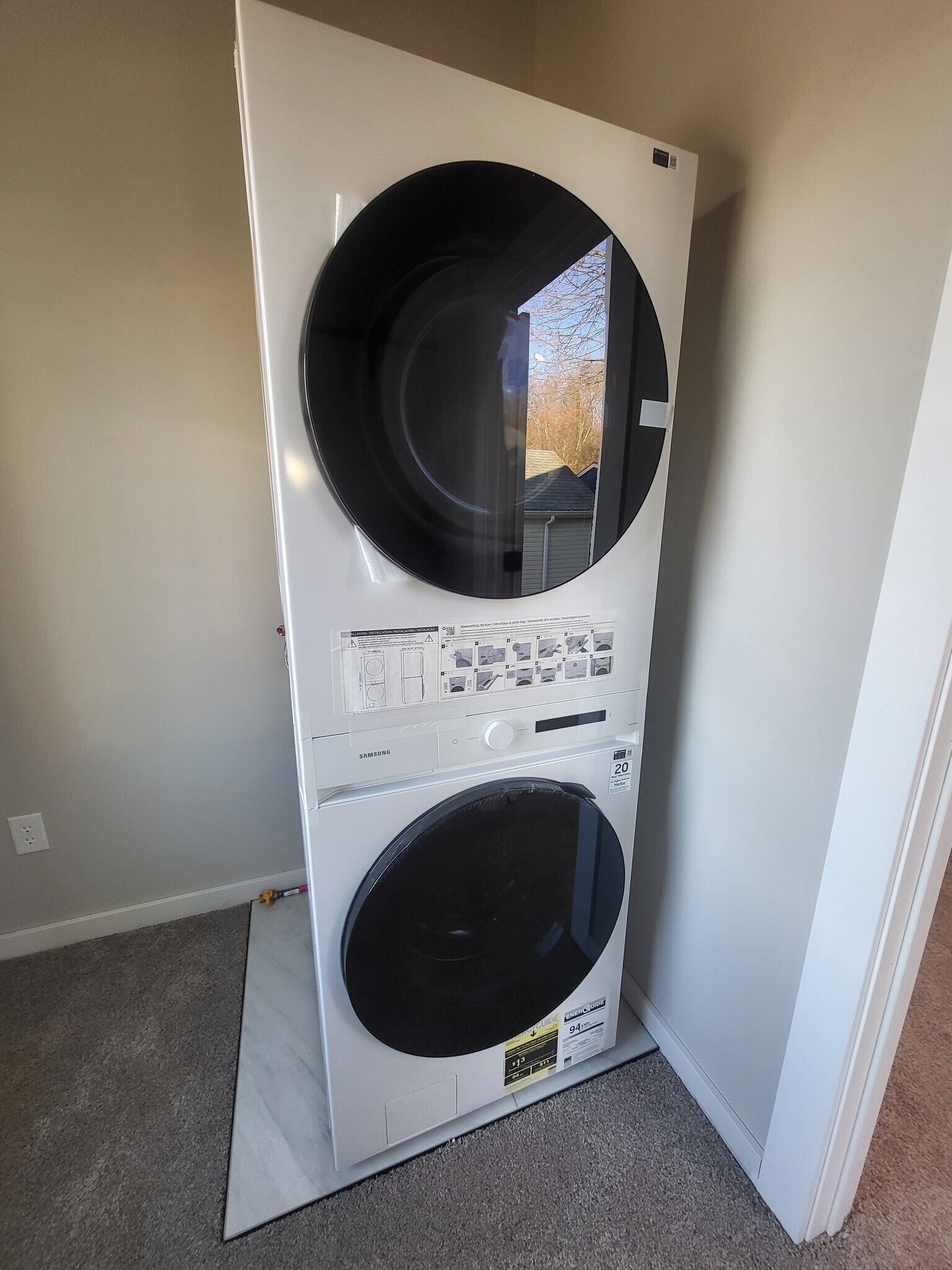 Building Photo - 9755 Grosick Rd