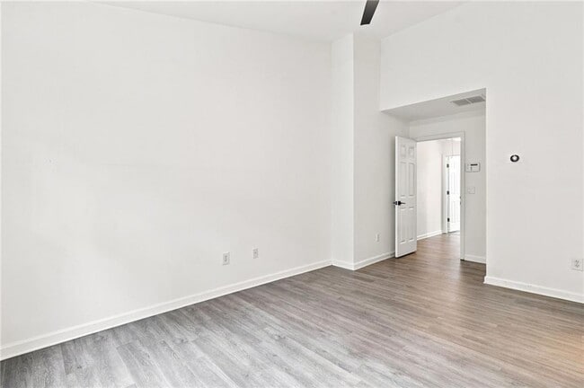Building Photo - 1465 Liberty Pkwy NW