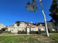 Building Photo - 16 Wellesley