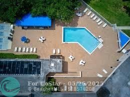 Building Photo - 9301 Lime Bay Blvd