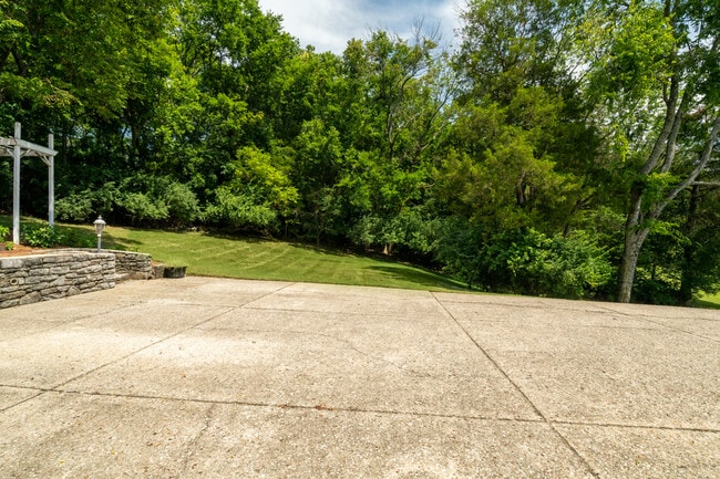 Building Photo - 818 Curtis Dr