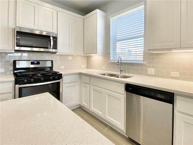 Building Photo - 1509 Longhorn Ranch Dr