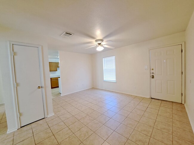 Living Room - 5706 Greengate Dr