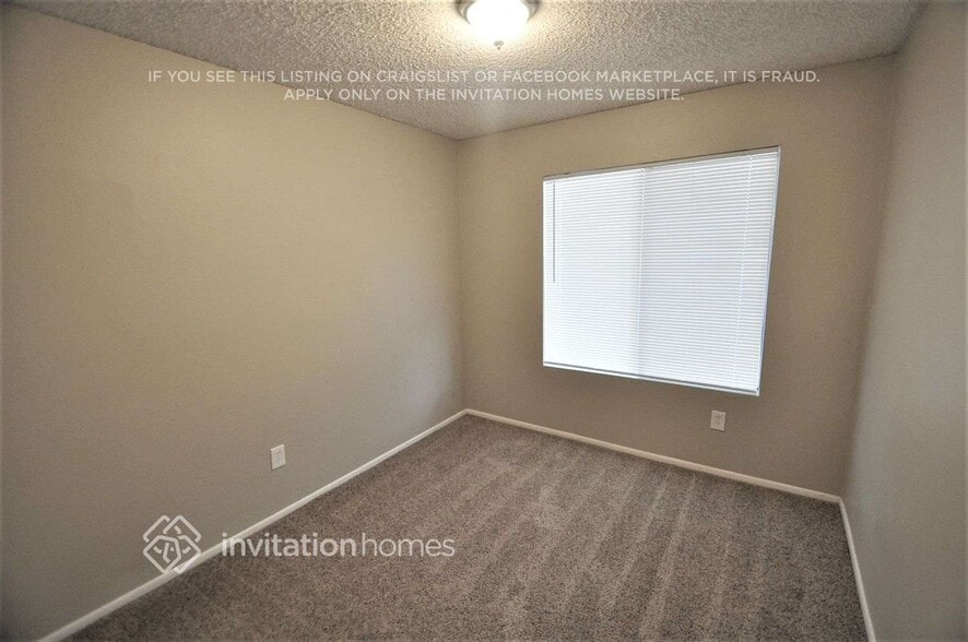 Building Photo - 2749 E John Cabot Rd